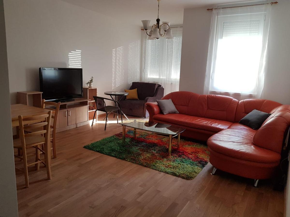 Aurora Apartment Subotica Luaran gambar