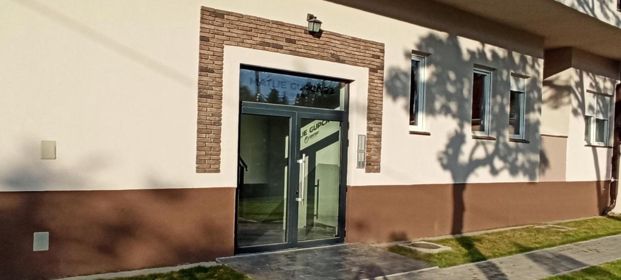 Aurora Apartment Subotica Luaran gambar